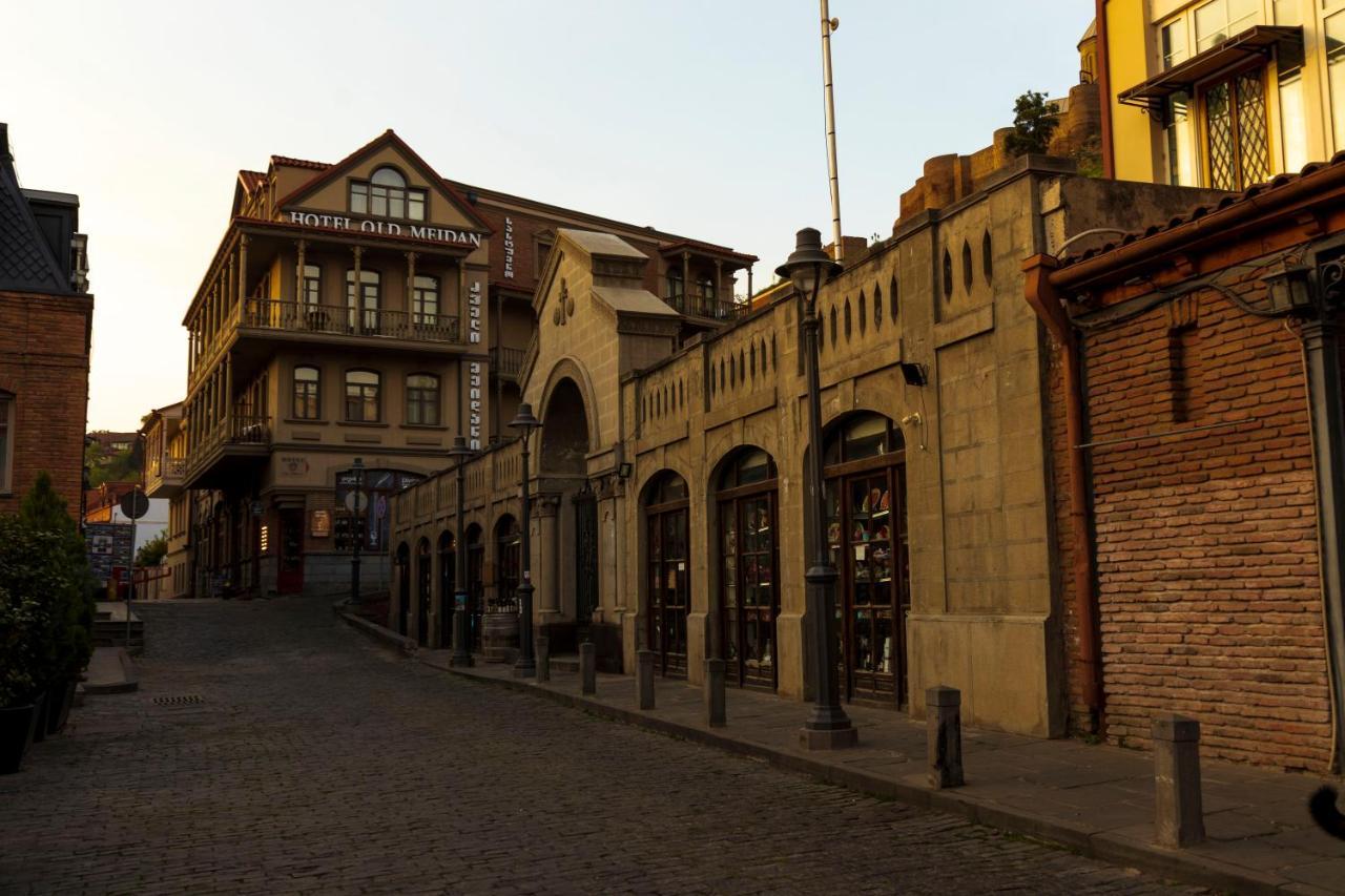 Old Meidan Tbilisi By Urban Hotels Bagian luar foto