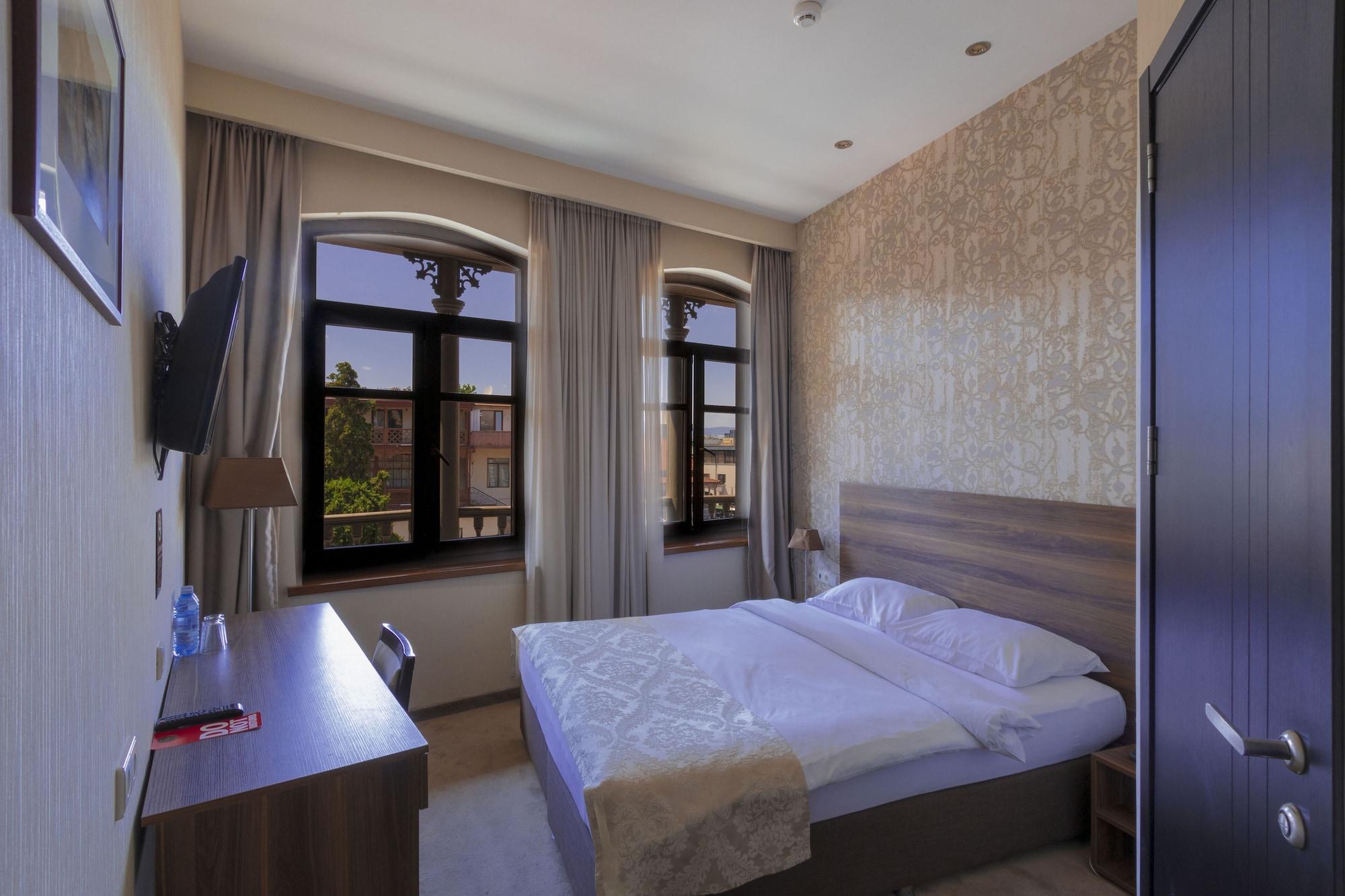 Old Meidan Tbilisi By Urban Hotels Bagian luar foto