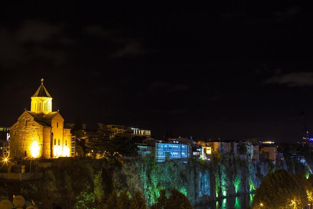 Old Meidan Tbilisi By Urban Hotels Bagian luar foto